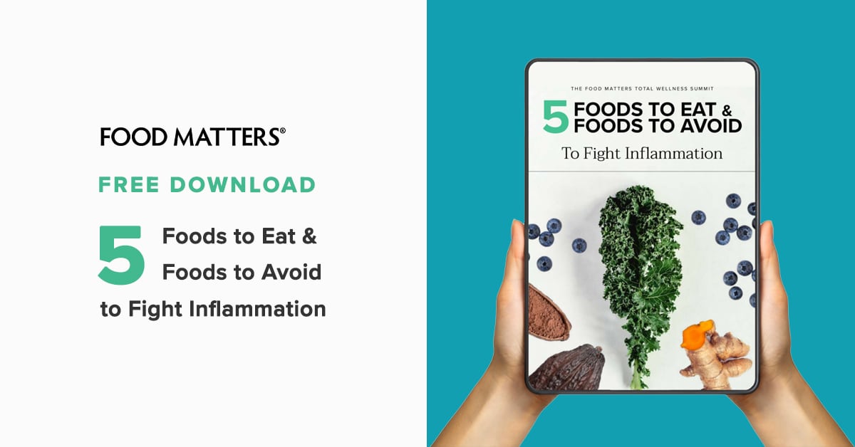 5 Foods to Eat & 5 Foods to Avoid to Fight Inflammation